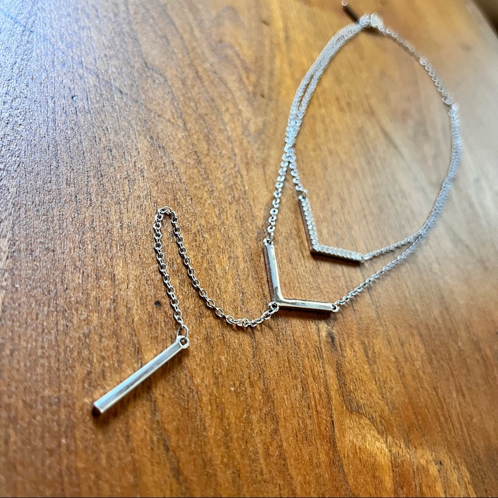 NWOT Chevron & Bar Layered Necklace